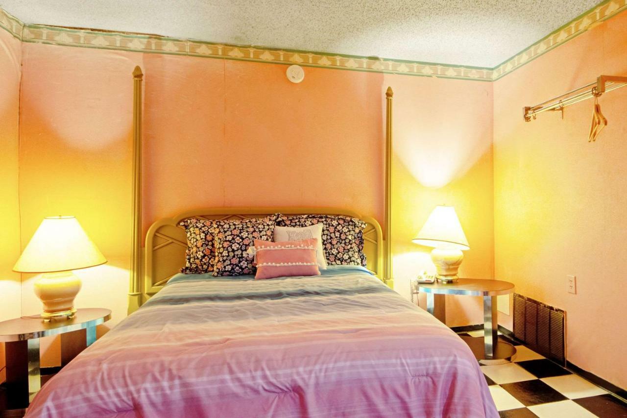 Economy Inn & Suites Denton Extérieur photo