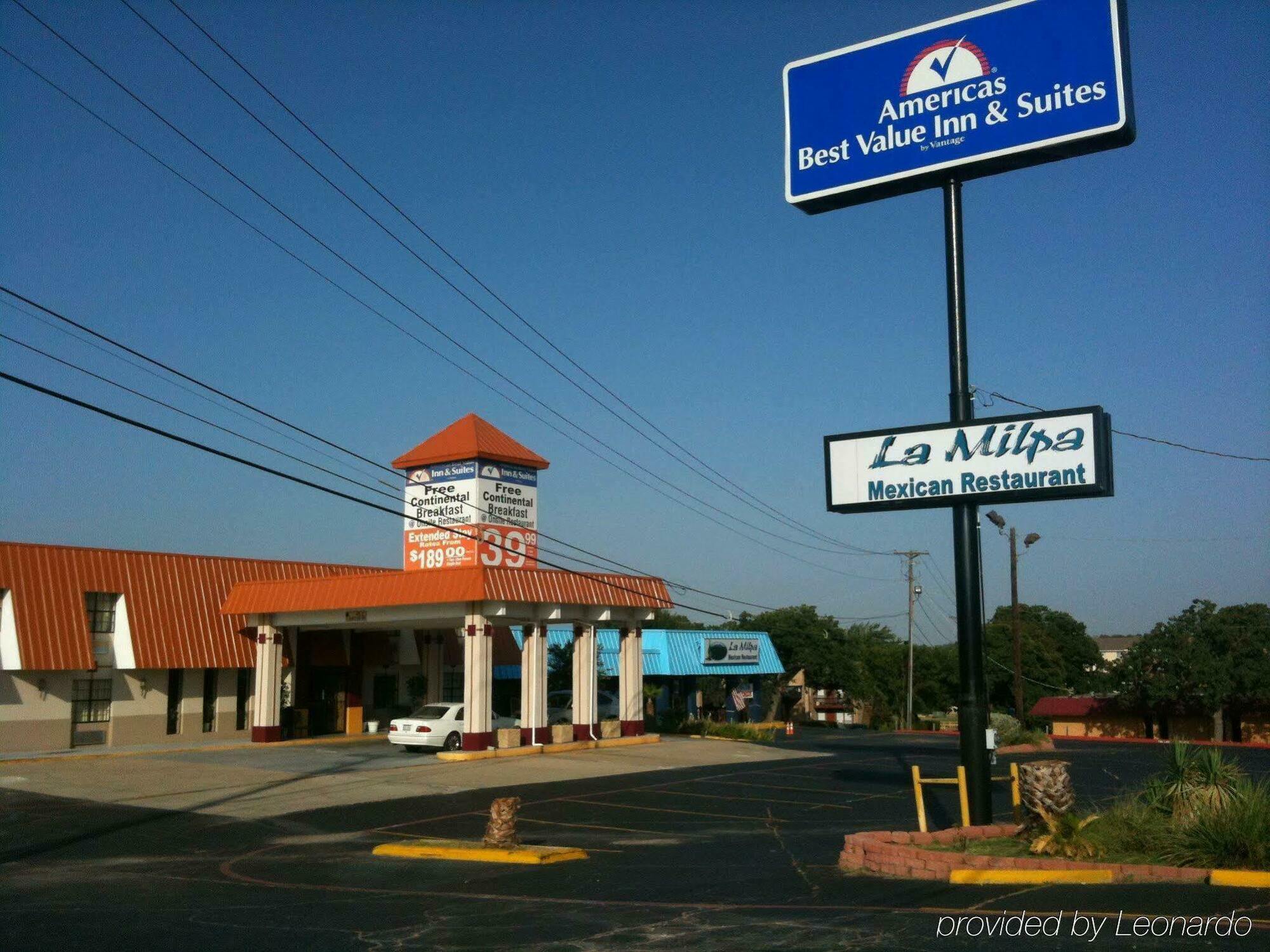 Economy Inn & Suites Denton Extérieur photo