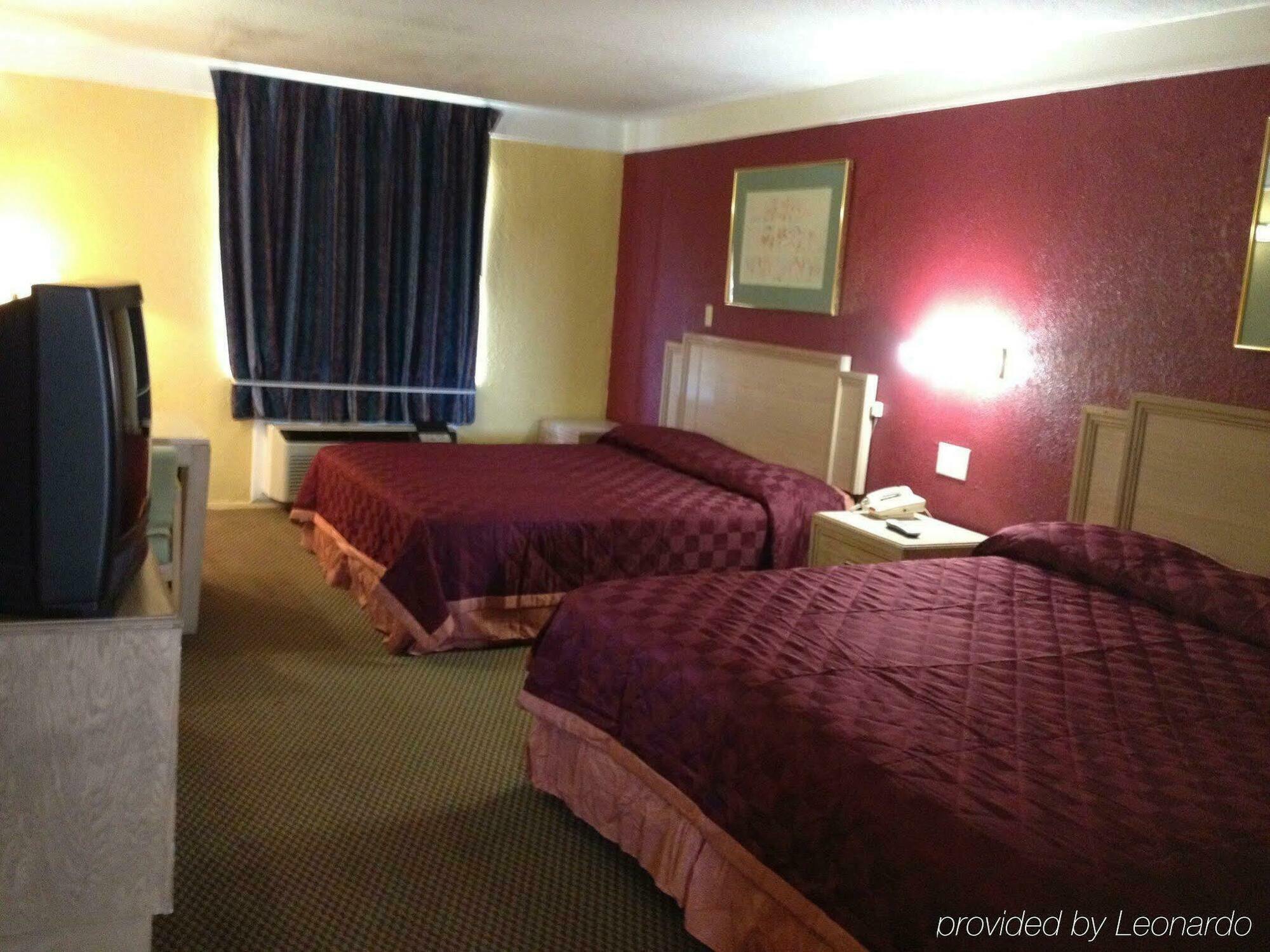 Economy Inn & Suites Denton Extérieur photo